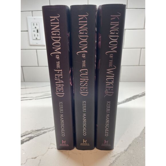 Kingdom of the Wicked Lot, Fairy Loot Exclusive Hardbacks, Signed, Extra Chapter - Picture 5 of 10